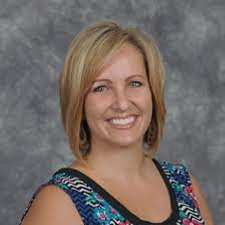 Dr. Jennifer Geddes Hall, LPC/S, LCMHC, RPT