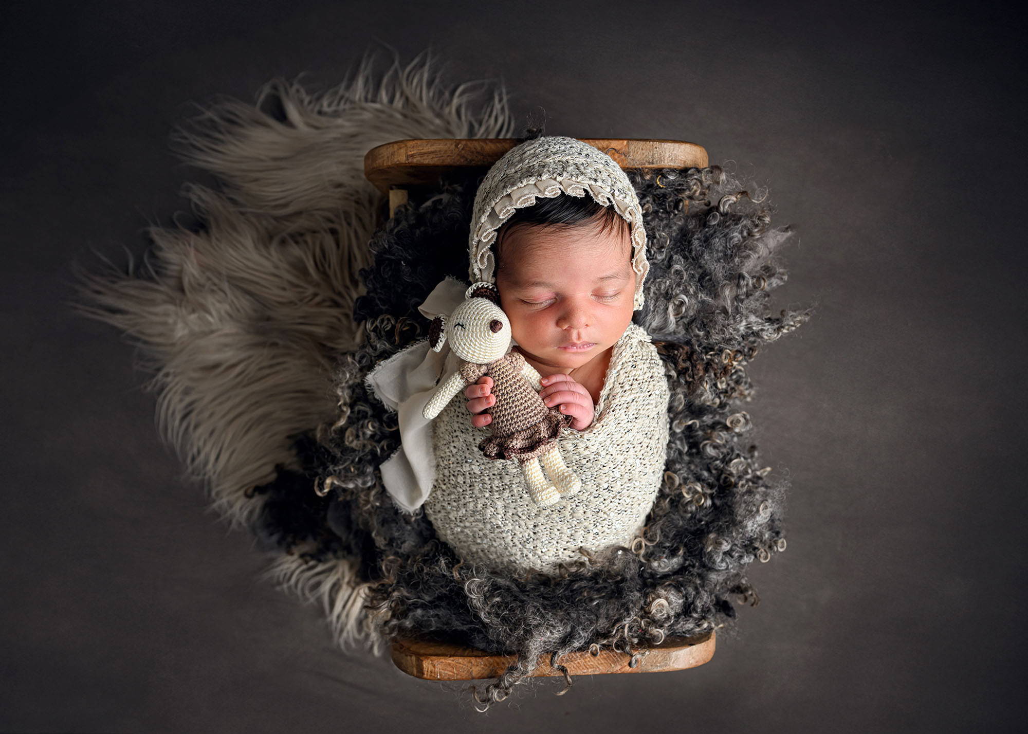 fine art editing in photoshop textures | image by samantha leon
