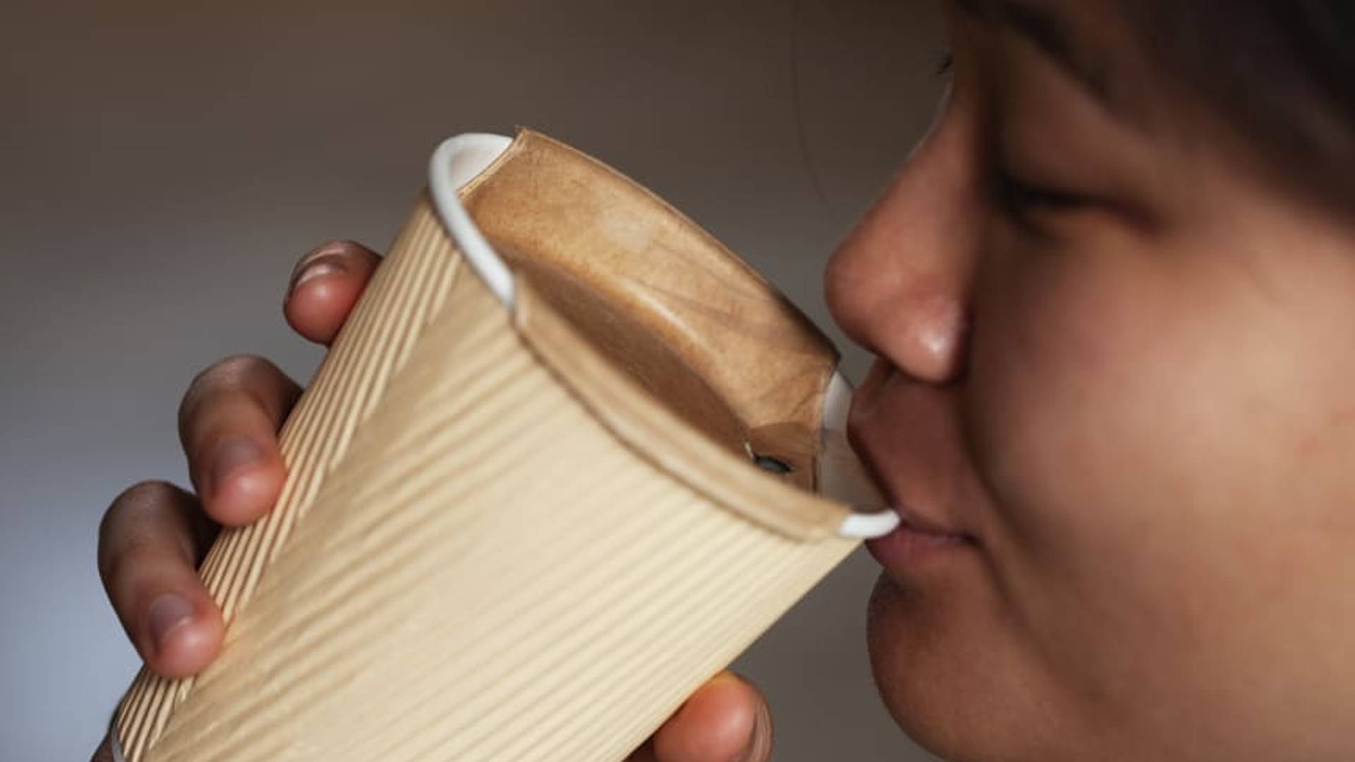 Featured image for Swedish Firm UniCup Aims To Replace Plastic Coffee Cup Lids With Liplid