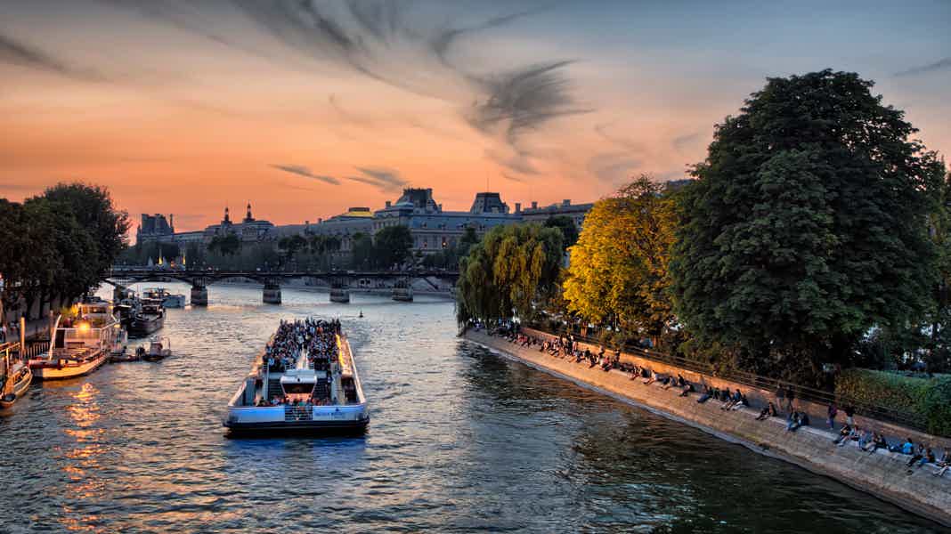 Arc de Triomphe Skip-the-Line Ticket & Seine River Cruise  - photo 4