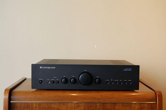 Cambridge Audio 640a Integrated Amplifier 65 WPC