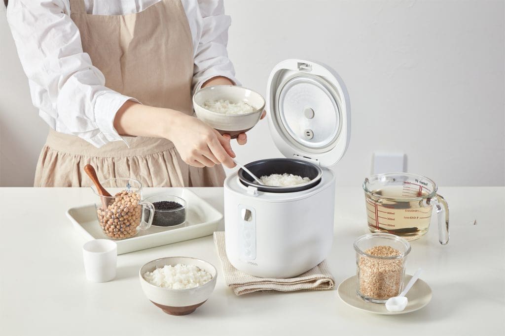 Living Mode by LocknLock LML-3012W Mini Rice Cooker (0.5-2 regular cups) 1.2L white - Image 8