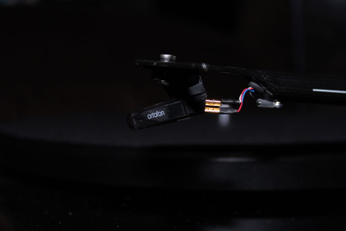 Pro-Ject Debut Carbon USB DC Like New