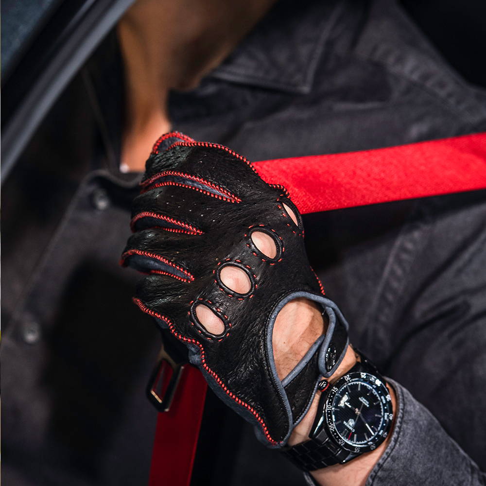 Red M Power driving gloves