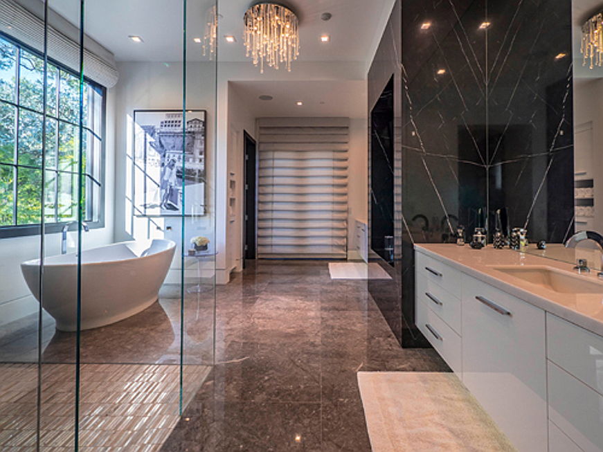  Jesolo
- Exclusive and luxurious new build villa in Los Angeles, California