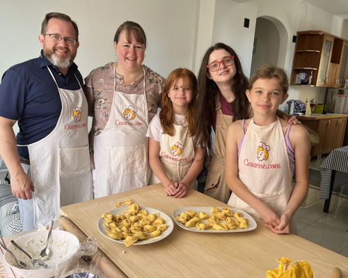 Cooking classes Bologna: Piadina, tortelloni & tiramisu with the sfoglina of Bologna
