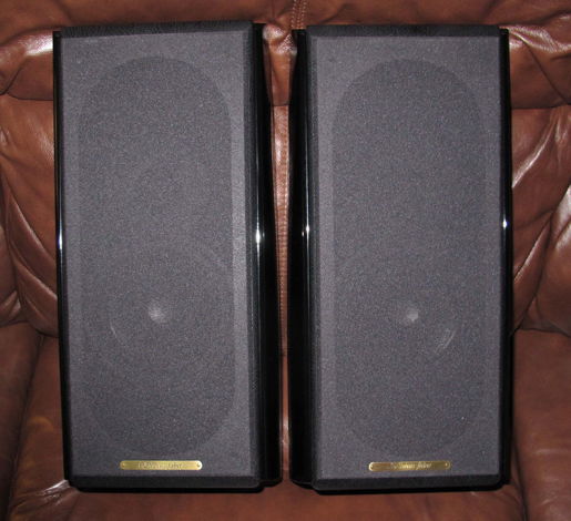 Sonus Faber Domus Wall speakers Excellent condition! Lo...