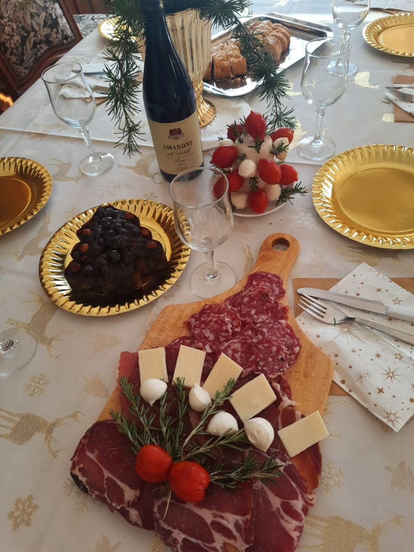 Food & Wine Tours Mirabella Eclano: Irpinia's culinary gems: wine, oil & local products