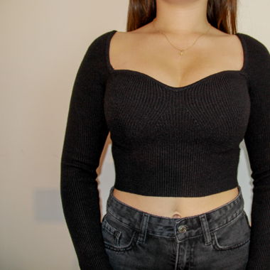 Black long sleeves top