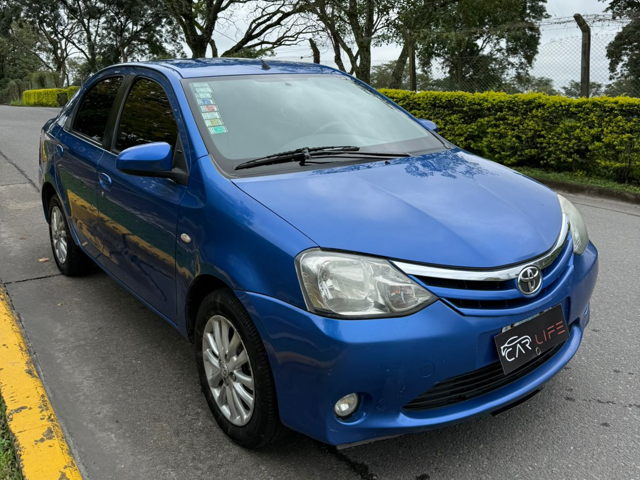 Toyota Etios XLS 2013