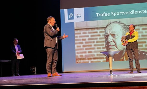 Hendrik Witters wint trofee voor sportverdienste Stad Peer