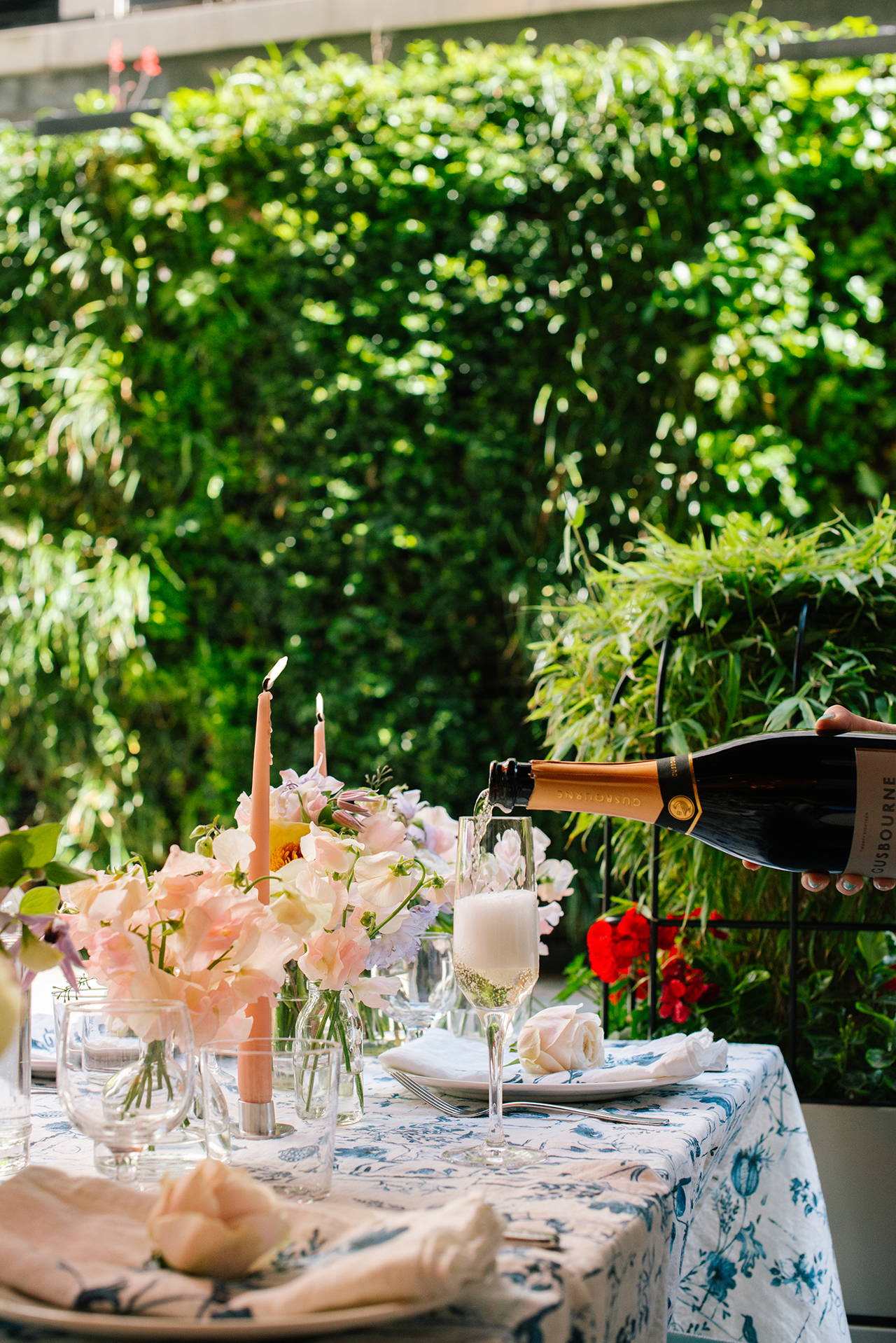 Wild at Heart Platinum Jubilee Tablescape with Gusbourne