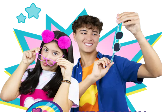 Maria Clara e JP com os &oacute;culos SunKids