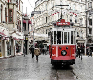 Контрастный Стамбул: романтика и история