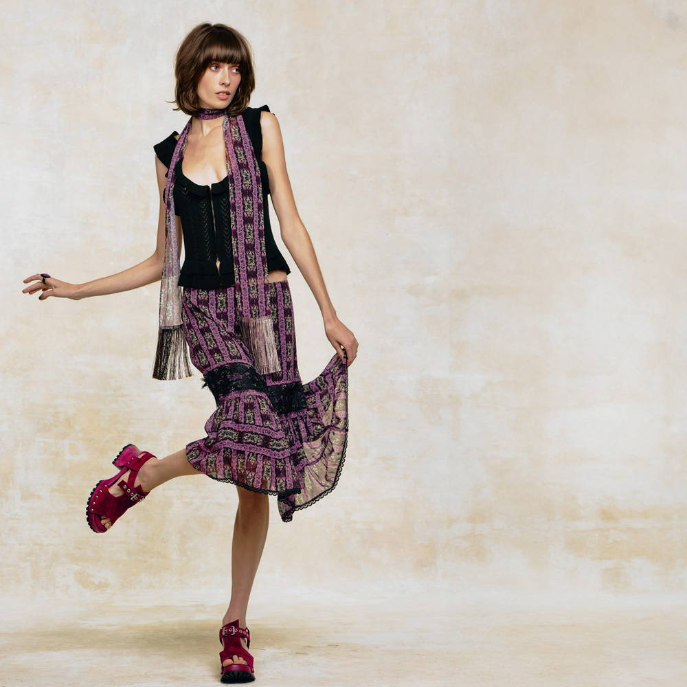 Don't miss out! Holiday Sale! Up to 60% off select styles.