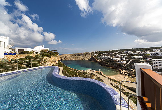  Mahón
- Como propietario de esta villa en Menorca podrá disfrutar de las hermosas puestas de sol.