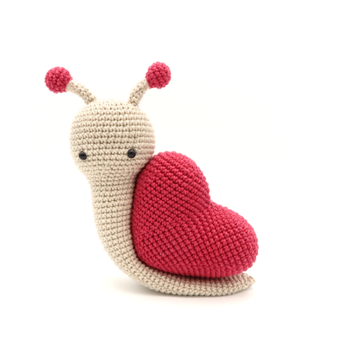 Valentine Snail, Crochet Pattern, Amigurumi