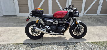 2024 TRIUMPH SPEED TWIN 1200 motorcycle for rent near Greenwood, IN