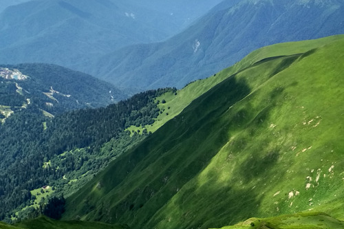 Заповедные горы Кавказа и нестандартный Бзерпинский Карниз