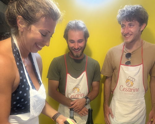 Cooking classes Sorrento: We cook typical dishes: bruschetta, gnocchi alla sorrentina