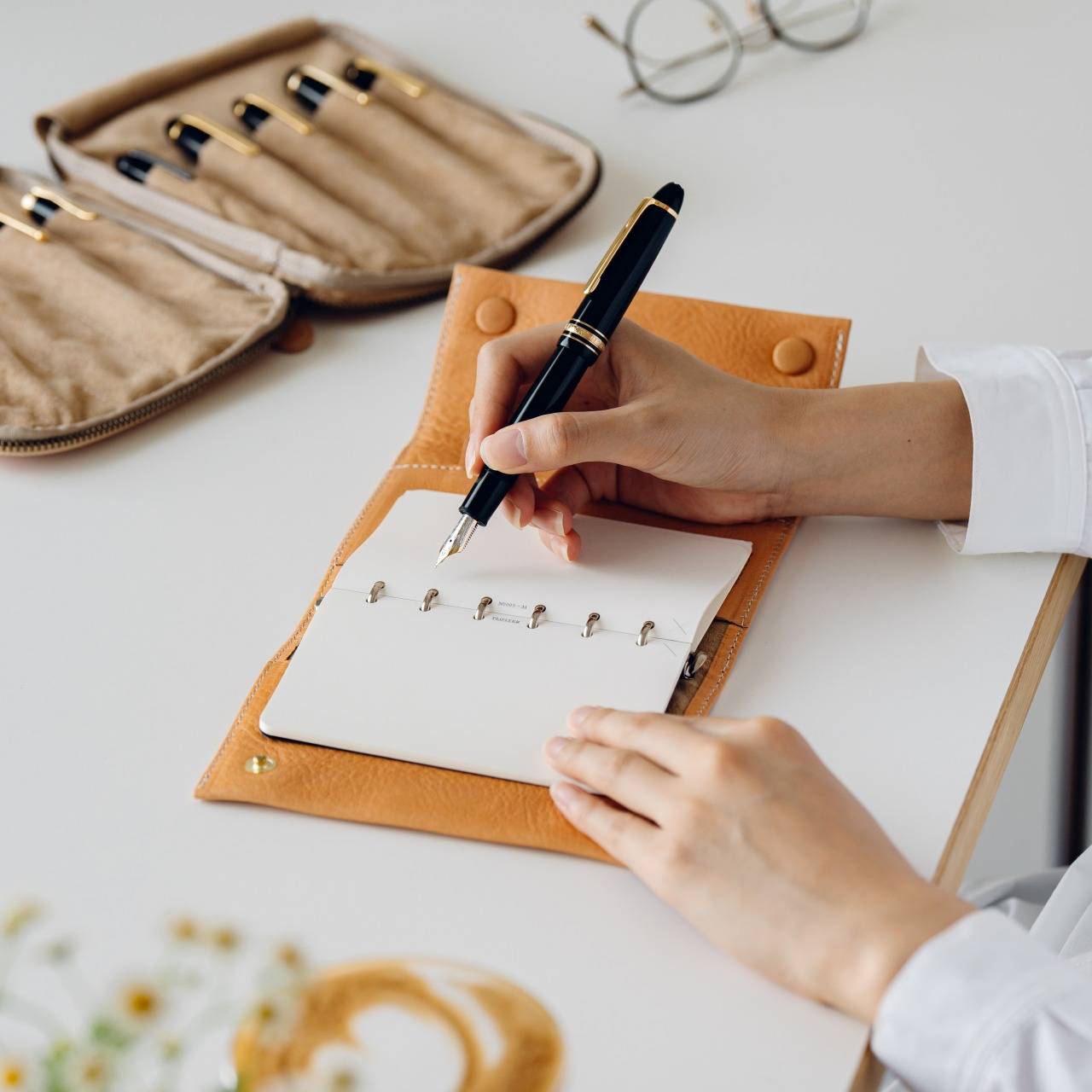 System notebook for carrying your favorite pen, M6 size
