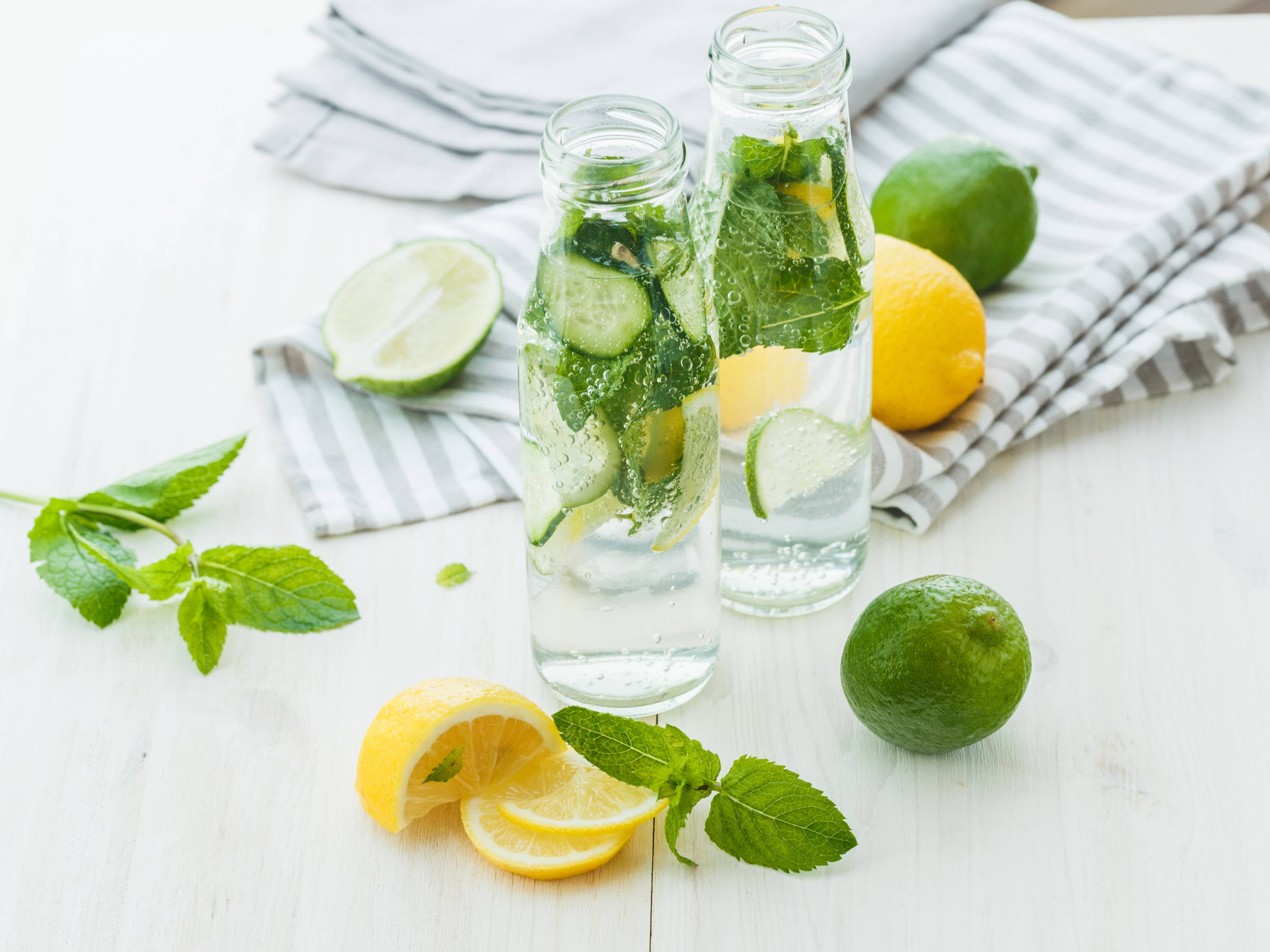 Lemon and mint water
