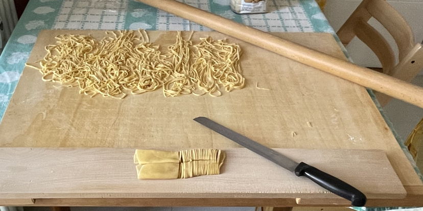 Corsi di cucina Pesaro: Lezione di cucina sulle tagliatelle al profumo di mare