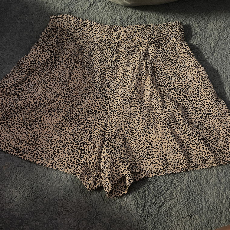 Leopard shorts mango 