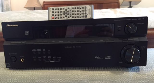 Pioneer VSX-517 K w/remote