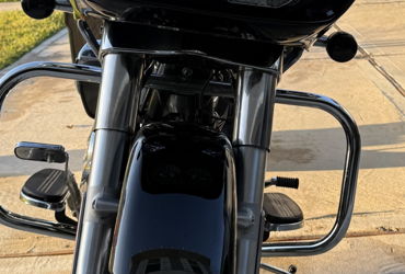 2022 HARLEY-DAVIDSON ROAD GLIDE motorcycle for rent near Ranch Country, TX