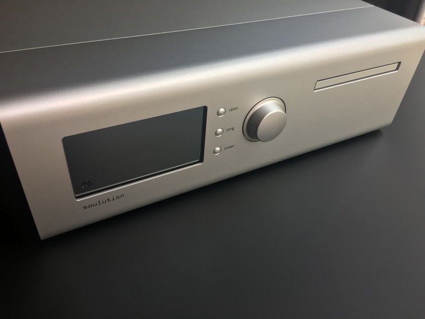 Soulution 540  CD/SACD Player ( Price drop) Incredbile opportunity