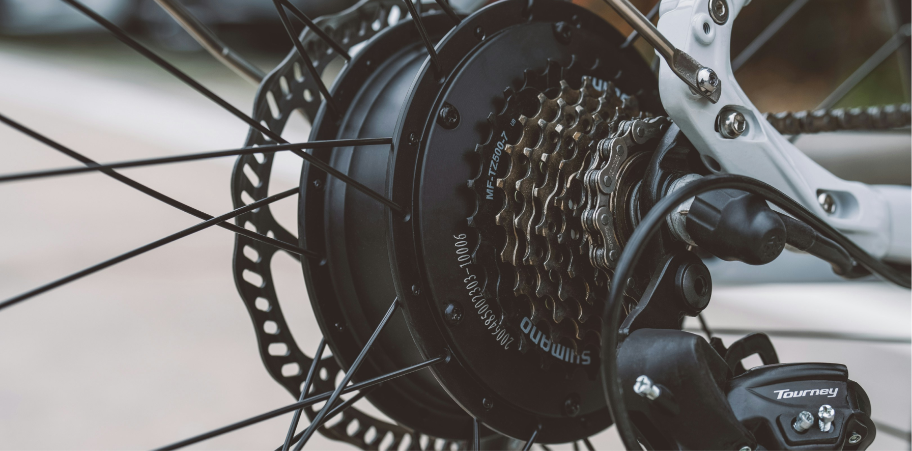 motor shimano de bicicleta eléctrica en rueda trasera