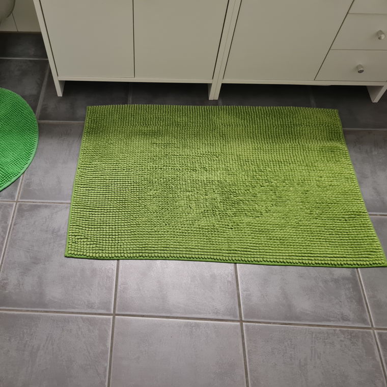 Badezimmerteppiche von Ikea grün