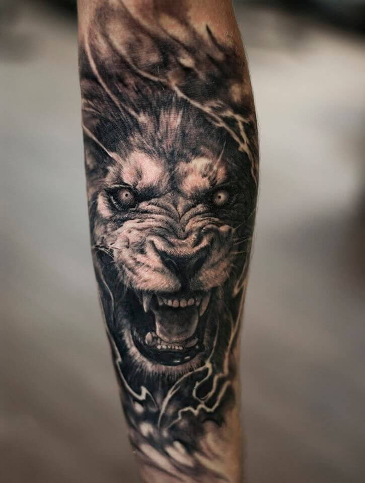 Tataouage Lion Art Realiste