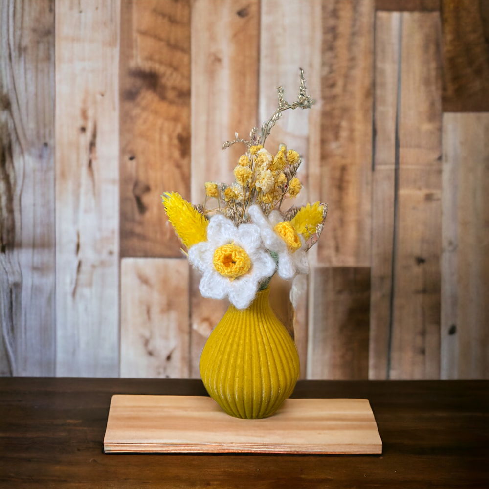 Daffodil (mini) crochet pattern