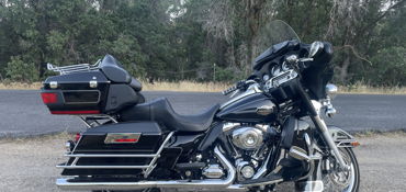 2009 HARLEY-DAVIDSON FLHTCU ULTRA CLASSIC ELECTRA GLIDE (BLACK) motorcycle for rent near Riverton, UT