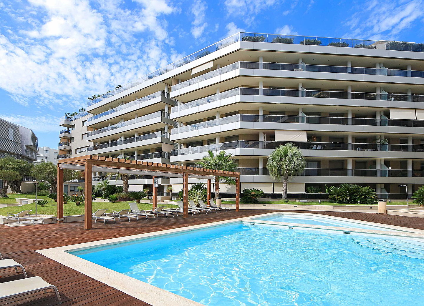  Ibiza
- Compre un bien inmobiliario de lujo (Ibiza)