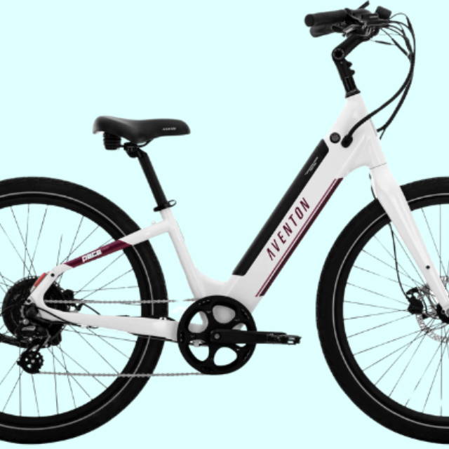a white Aventon Pace 500.3