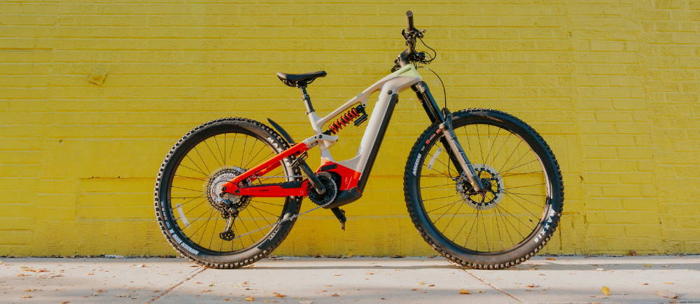 Cannondale E-MTB leaning up against a wall