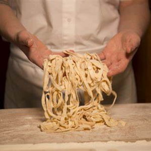 Pasta and Tiramisu Cooking Class in Rome (2 pax)