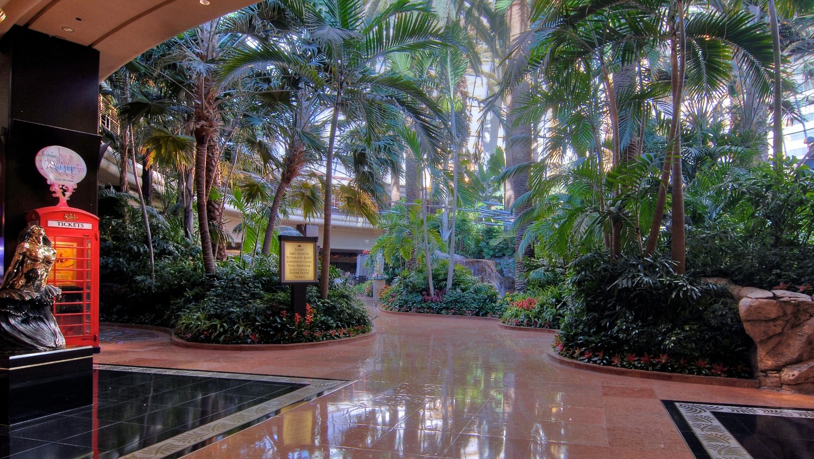 The Mirage Uploaded on 2021-11-15