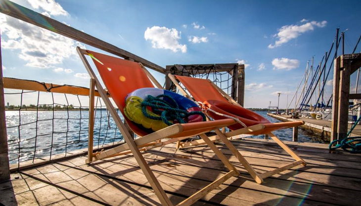 südseefloß liegestühle