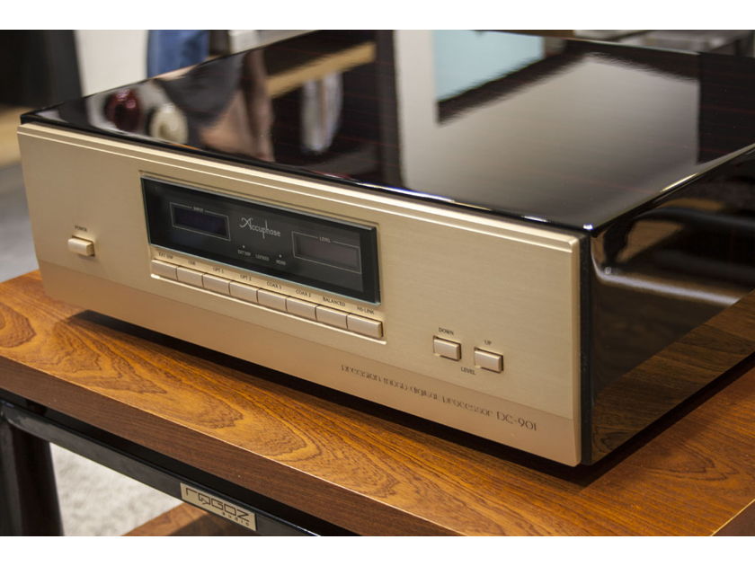 Accuphase DP-900/DC-901 - pristine, 115V / 230V from Europe