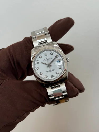 Rolex Oyster Perpetual Date 115234