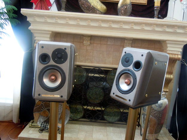 Custom Made Seas/Usher  6 1/2" 2way bookshelf speakers ...