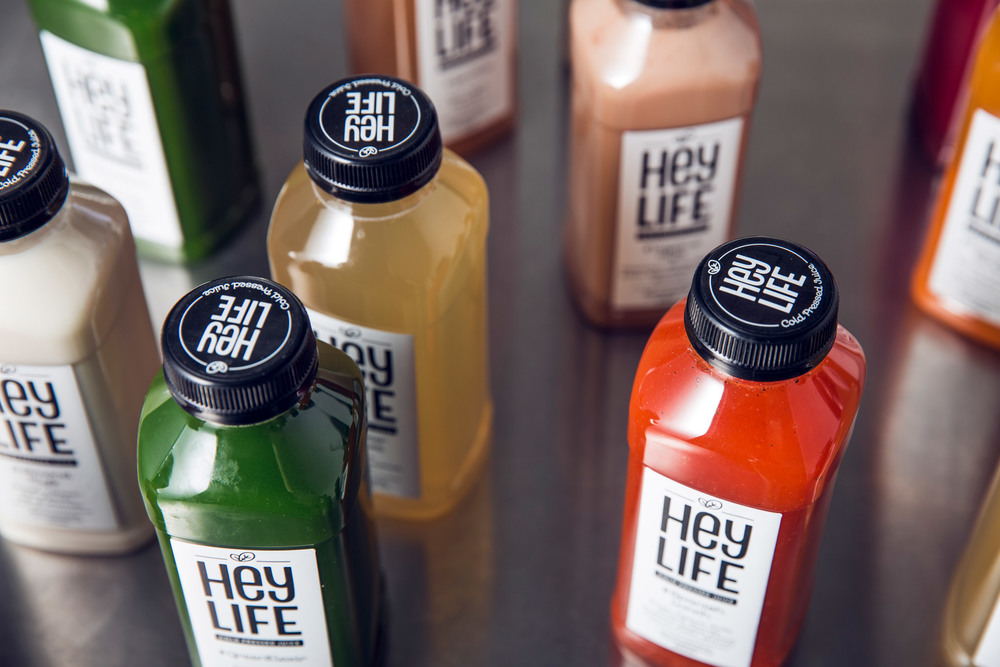 corporate-identity-brand-design-cold-pressed-juice-heylife-allink-09.jpg