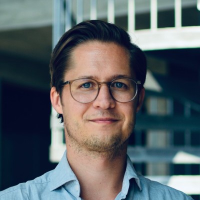 /images/default-avatar.png