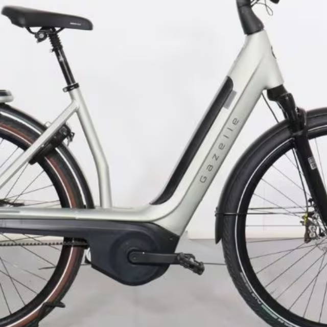 a gazelle electric city bike