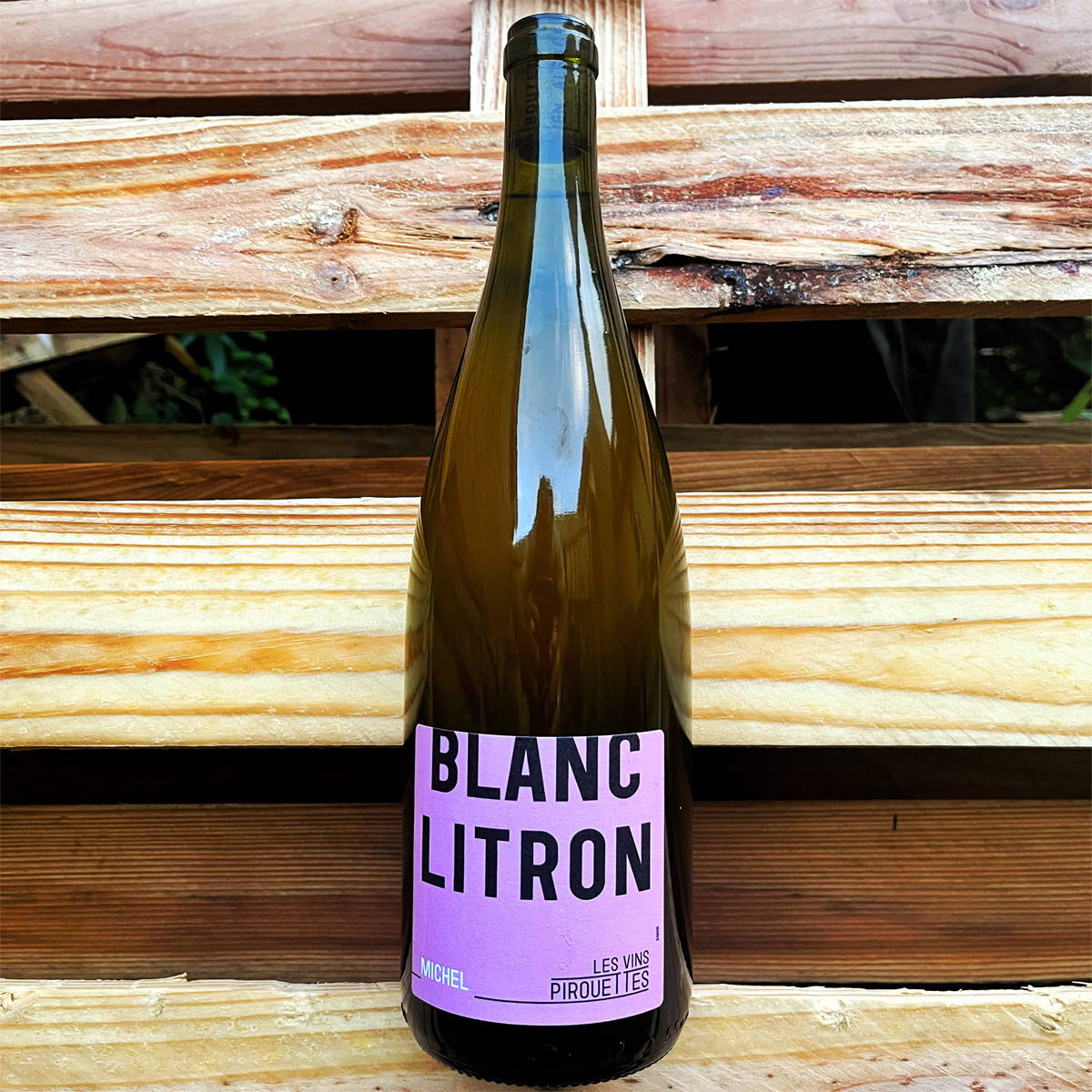 France, vin nature, rawwine, organic wine, vin bio, vin sans intrants, bistro brute, vin rouge, vin blanc, rouge, blanc, nature, vin propre, vigneron, vigneron indépendant, domaine bio, biodynamie, vigneron nature, cave vin naturel, cave vin, caviste, vin biodynamique, raizin brut, Quimper, Finistère 