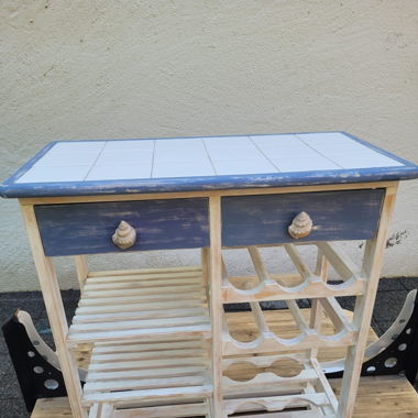 Furniture with wine bottle holder